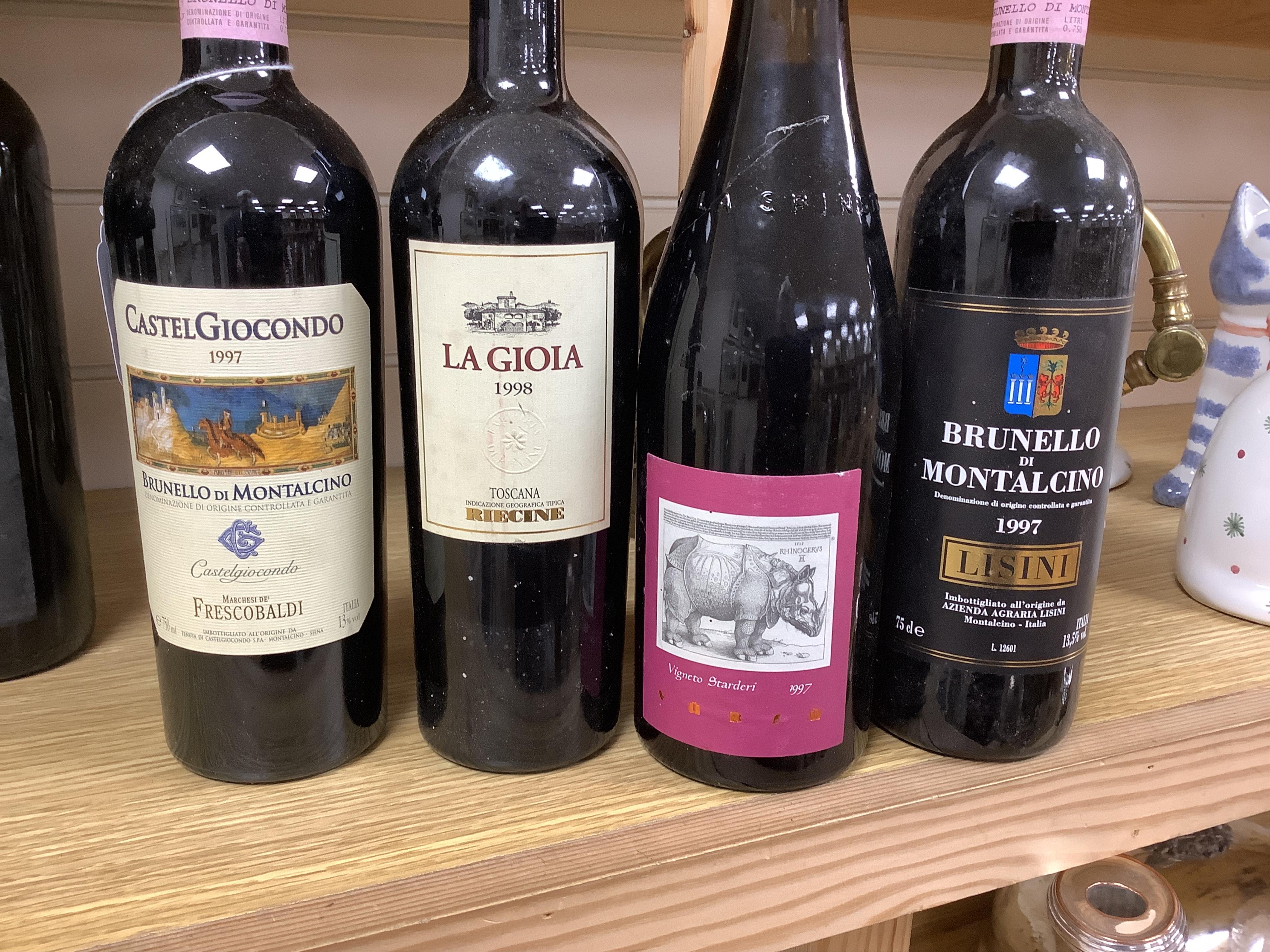 Sixteen bottles of various Italian wines to include Colleoni Brunello di Montalcino, 2000, Lisini 1997 and Casanova Di Neri 1997. Condition - fair to good, storage history unknown